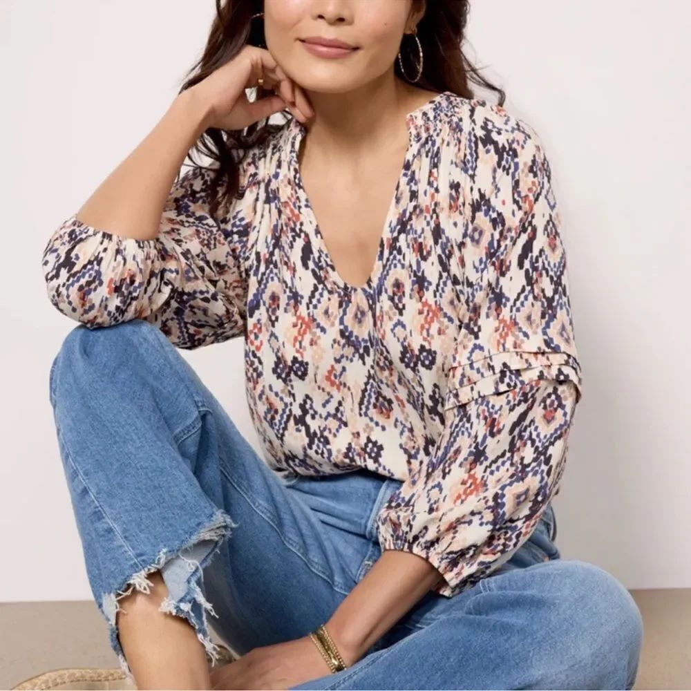 Evereve Layla Ikat Print Blouse Top Size XS